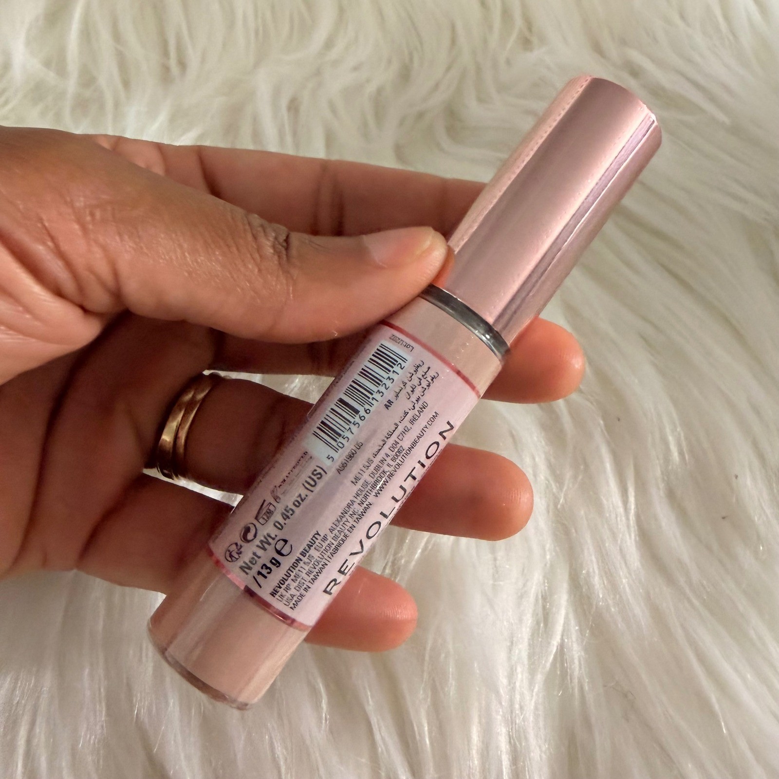 Makeup Revolution Conceal & Hydrate Concealer C4 0.45oz New Radiant HYALURONIC image 5
