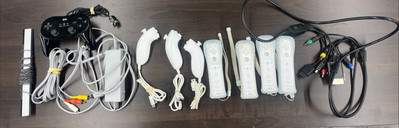 Lot - Nintendo Wii Remote Controllers + Nunchuk + Classic Pro Wired Controller