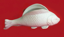 vase poisson koi en porcelaine biscuit estampillée