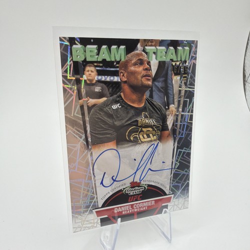 2025 Topps Stadium Club UFC Daniel Cormier Beam Team SSP Auto /25 LYJ - Picture 2 of 8