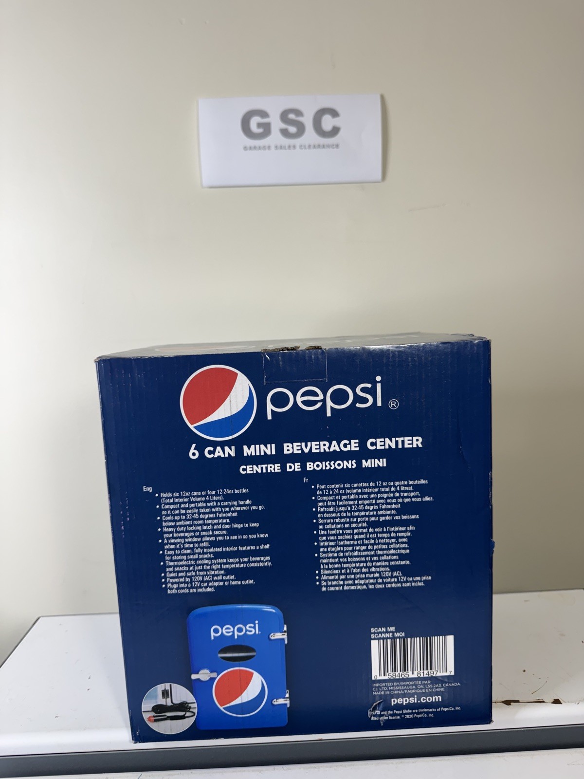Pepsi 6-can Mini Fridge Bevarage Center MIS133PEP. New sealed