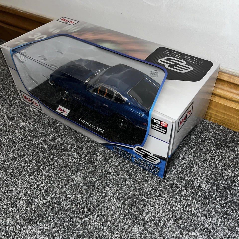NEW MAISTO 1:18 Diecast Model Car - 1971 Datsun 240Z  in Blue Sealed ideal gift - Image 3 of 4
