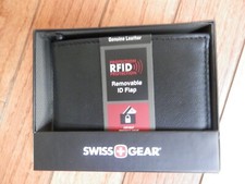 NEW SWISS GEAR LEATHER WALLET