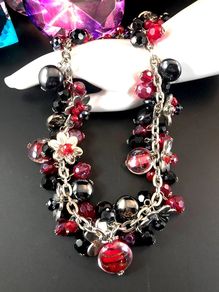 FABULOSO COLLAR FLORAL FIRMADO JESSICA SIMPSON JS CADENA DE PLATA CUENTAS DE VIDRIO ROJO Foto 3 de 4