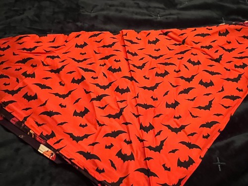 25 Dog Grooming Bandana/Scarf Tie On Size XL Halloween - Picture 2 of 12
