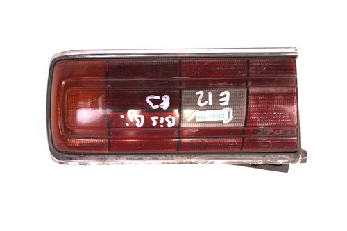 linke Rückleuchte 5er BMW E12 Rücklicht Heckleuchte links 1363907 Lampenträger