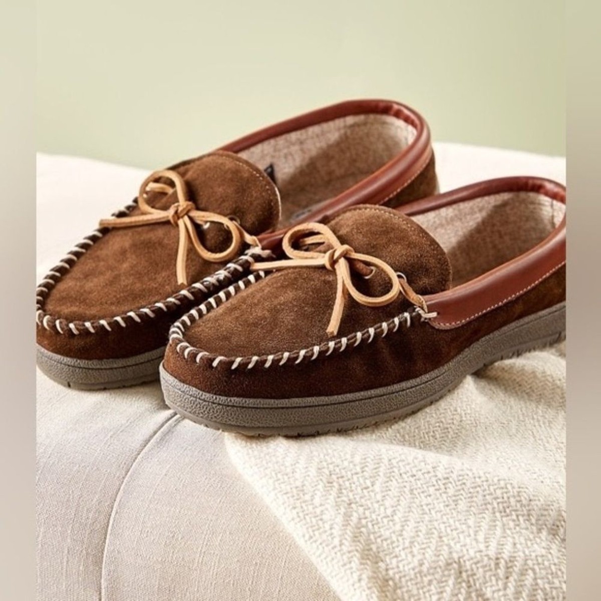 The Vermont Country Store ~ Australian Shearling Moccasin Slippers ~ Size 8 Tan The vermont country store Australian | Mercari main image 4