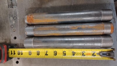 (Lot of 3) 1''x 9'' Sch 40 Threaded Pipe Nipple, Carbon steel, 1'' Pipe x 9''