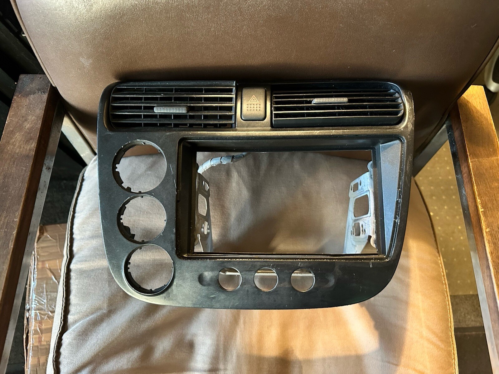 Picture 1 of 9