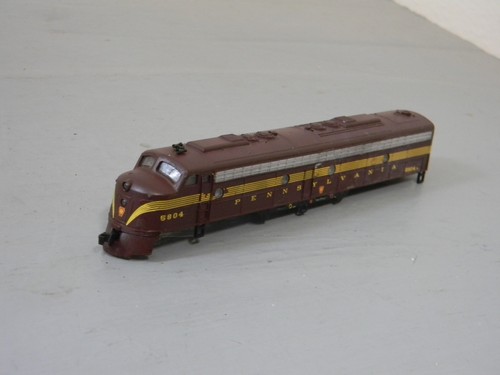 LOCOMOTORA ESCALA N SHELL LIKE PENNSYLVANIA 5804 A | Zustand: Used