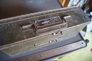 Vintage U.S Army Signal Corps Case CS 137