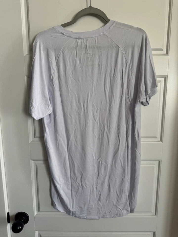 Mr Davis The Traditional Bamboo Cut V-Neck T-shirt Size L - Image 3 of 4