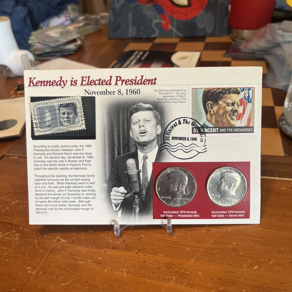 Juegos de monedas y estampillas de San Vicente y las Granadinas JFK (8 juegos) Foto 3 de 4
