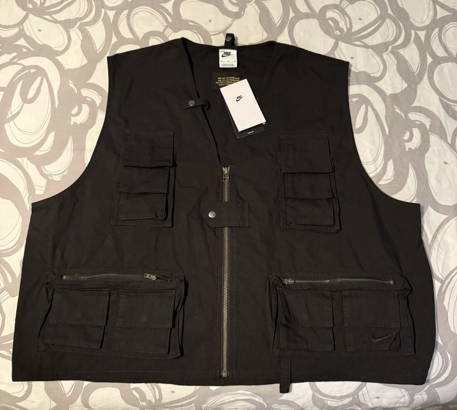 Nike Life Utility/Fishing Black Vest Mens Size XL NEW* FN3214-010