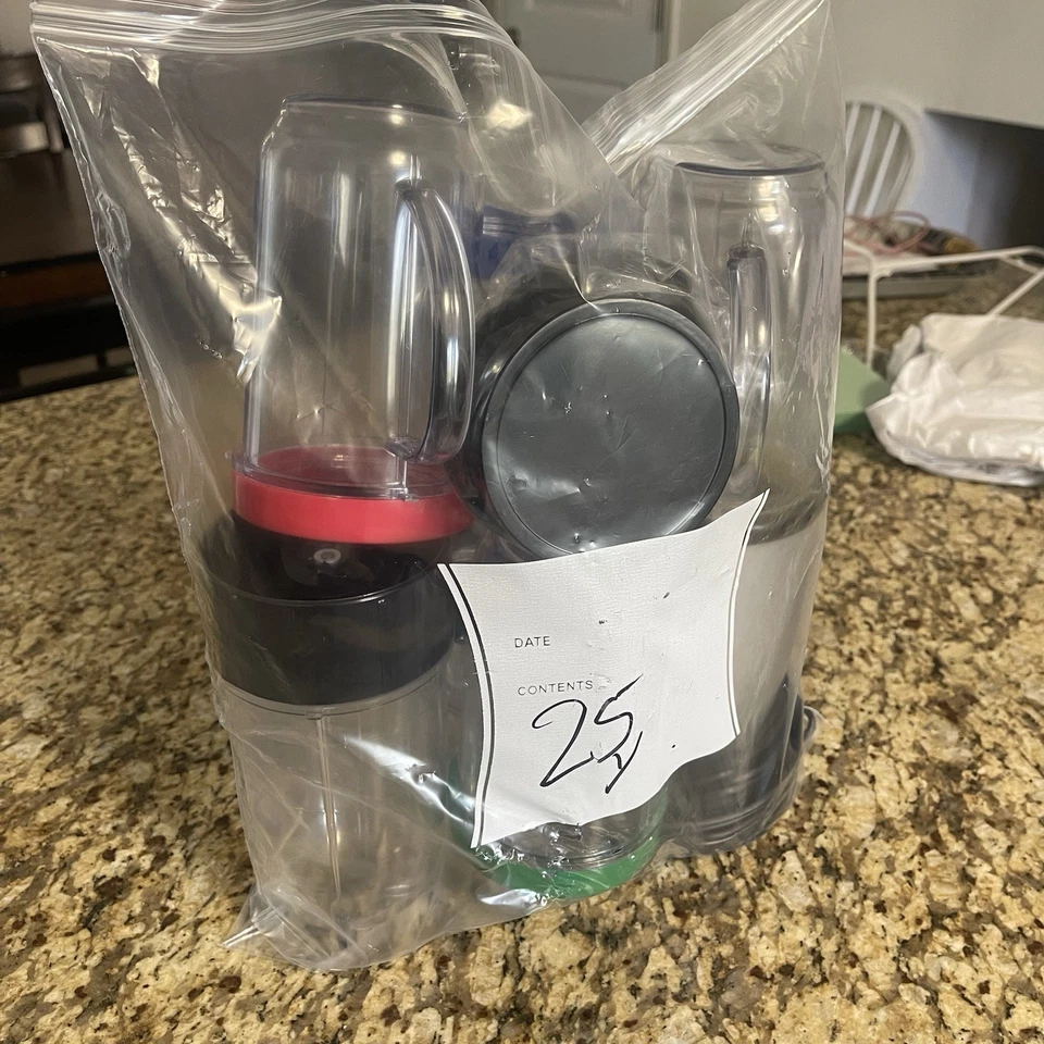 Magic Bullet Blender Set – 11-Piece Personal Blender with Cups. Tested Works - Image 4 of 4