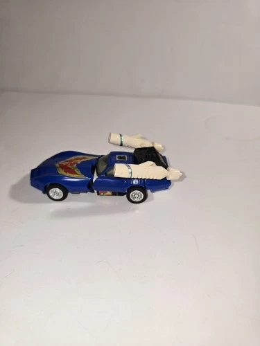 Tracks 1985 Vintage Hasbro G1 Transformers Action Figure- Complete With Manual