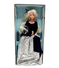 1995 Mattel Barbie Avon Exlcusive Special Edition Winter Velvet Doll 15571