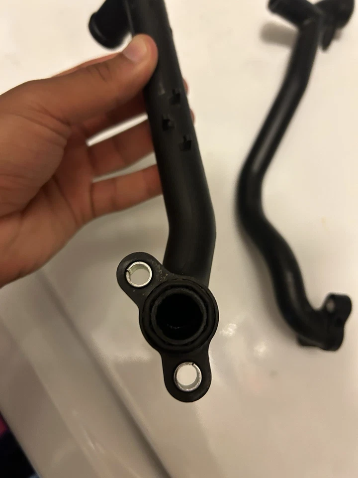 2011 Audi A6 3.0t Upper Water Coolant Pipes, 06e 121 083 - Image 2 of 4