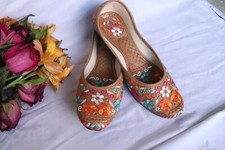Colorful Embroidery Pakistani/Indian Punjabi Women Khussa Jutti-daily wear-Flats