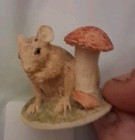 Vtg Miniature Cute Mouse Figurine Red Top Mushroom Scotland Handpainted — photo 1