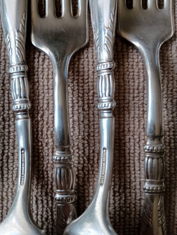 Collectable 1910 Silverplate ROGER'S Brothers  St Mortiz/QUEEN ANNE  Flatware 
