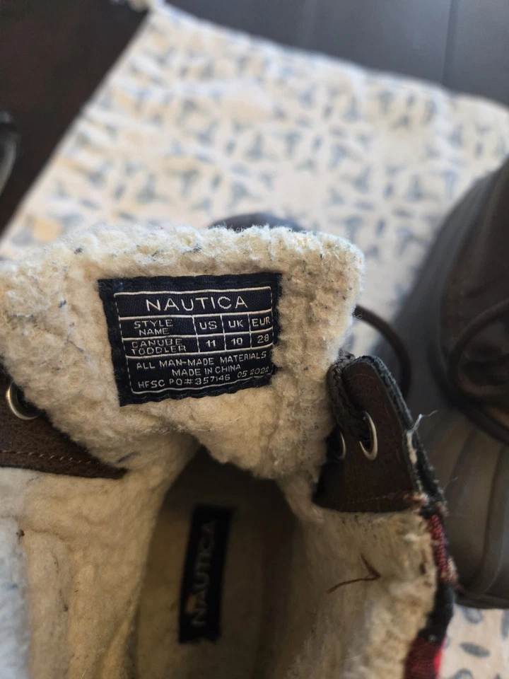 Botas de nieve Nautica Danube para niños pequeños plantillas peludas marrones - talla 11 juveniles Foto 3 de 4