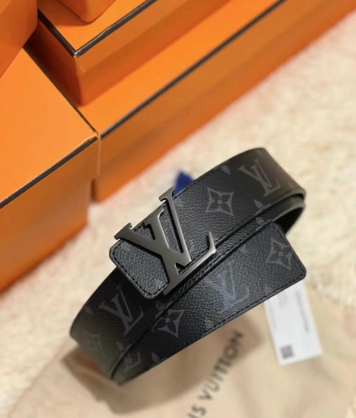 LOUIS VUITTON BELT 100% AUTHENTIC LEATHER M-L SIZE WOMEN'S MEN'S BLACK CLASSIC
