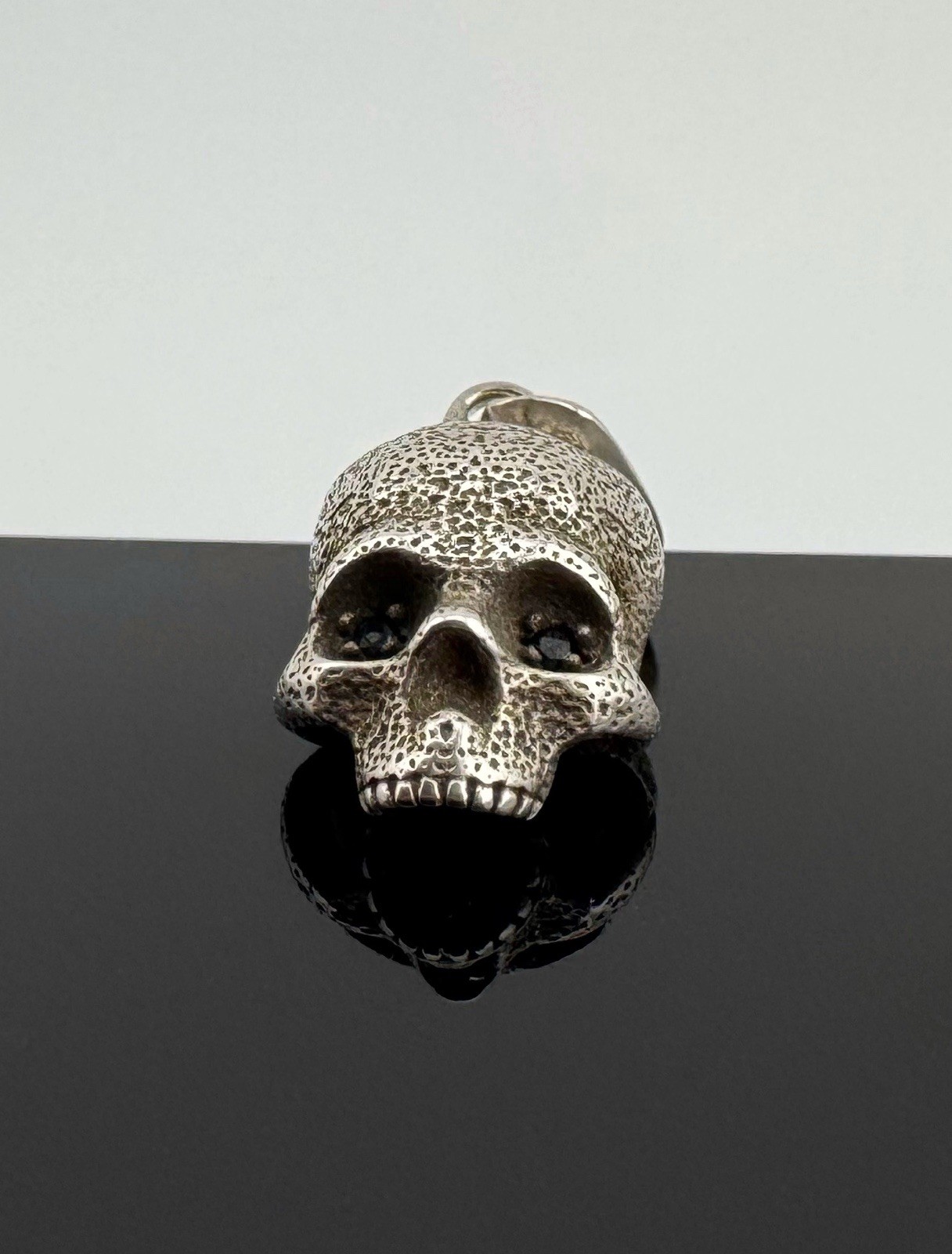 David Yurman 925 Sterling Silver Memento Mori Skull Amulet With Black Diamonds