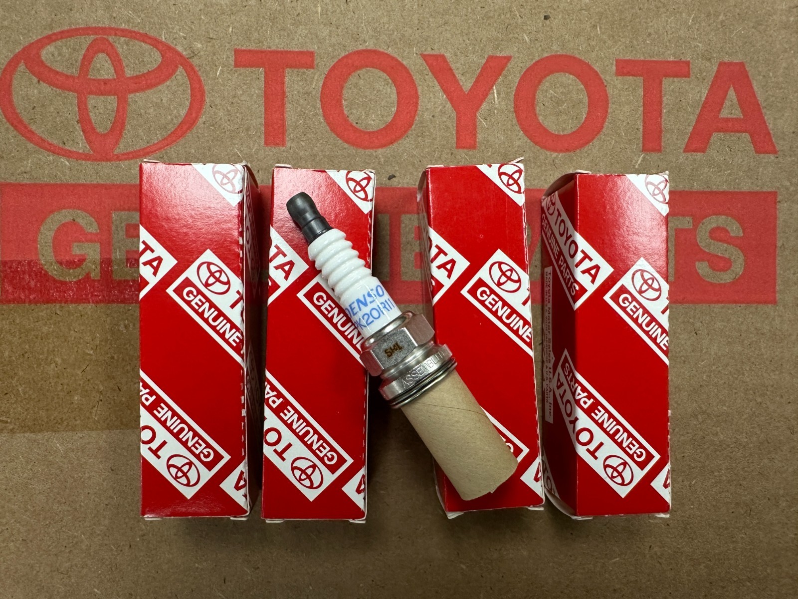 1992-1996 Toyota Camry  OEM SPARK PLUG SET Qty 4 PK20R11  90919-01178-83