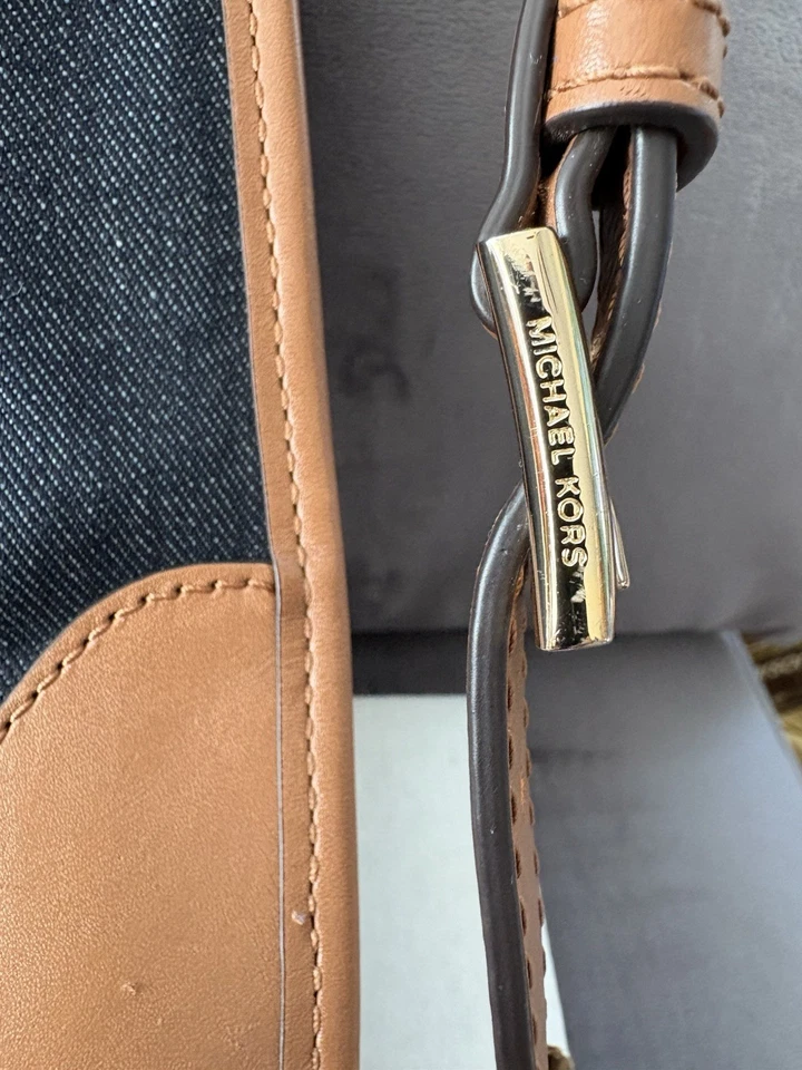 Michael Kors Sullivan Grande Cuero Azul Marino Denim Bolso Mensajero Borde de Cuero Foto 3 de 4