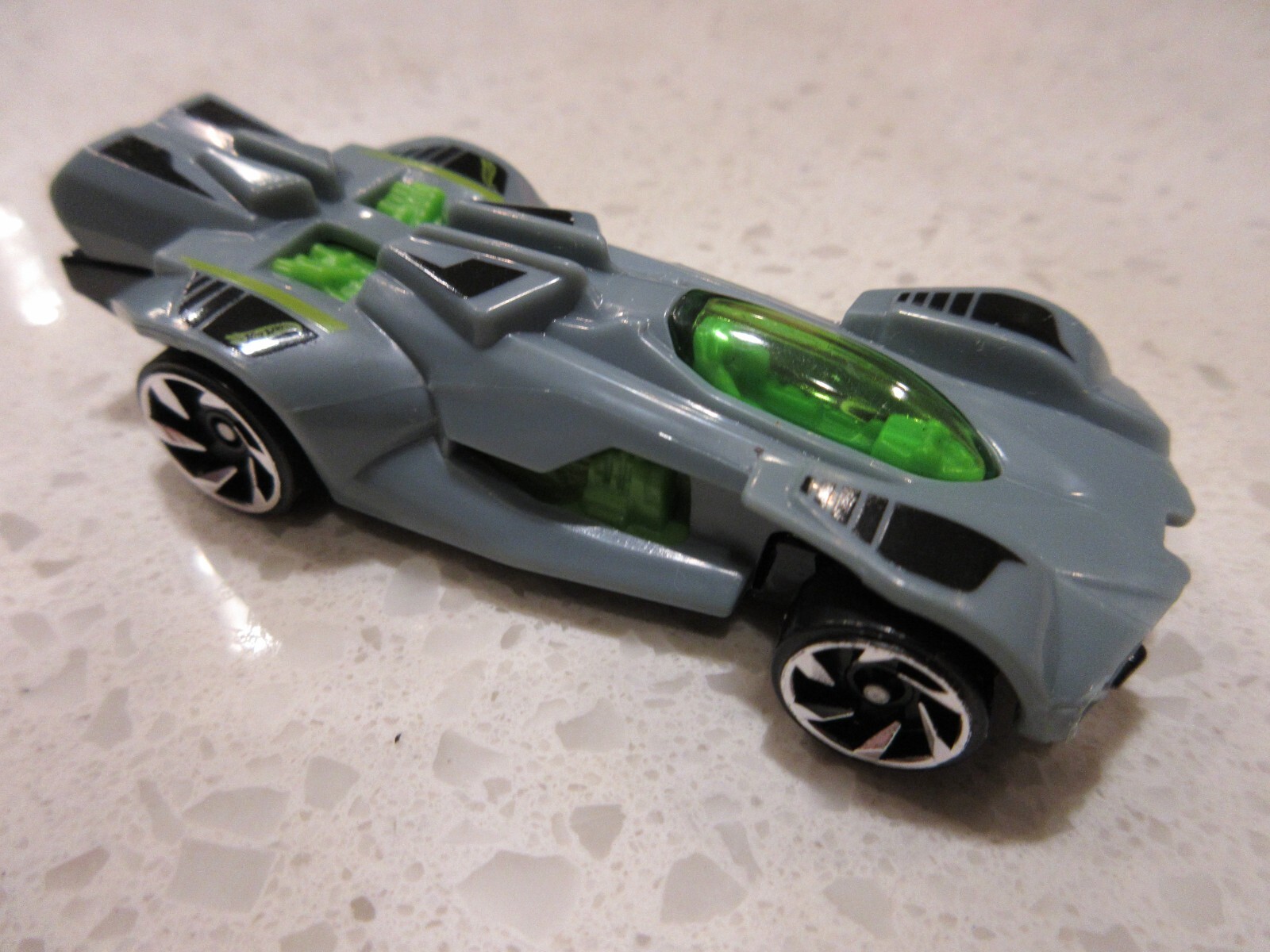 2014 Hot Wheels Rev Rod BDD01 Gray 1:64 Diecast Toy Race Car