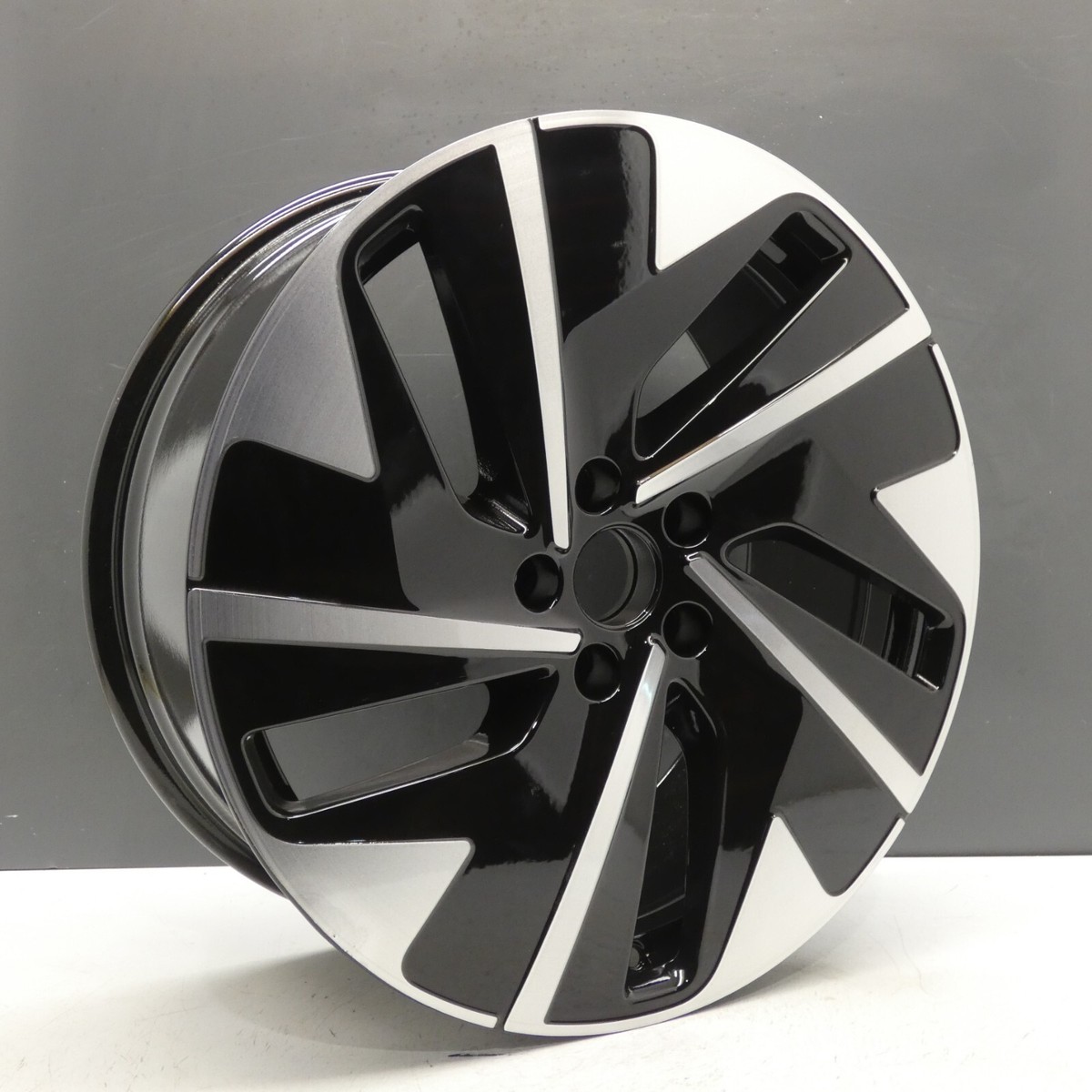 VOLKSWAGEN VW ID.7 DIAMOND CUT 19