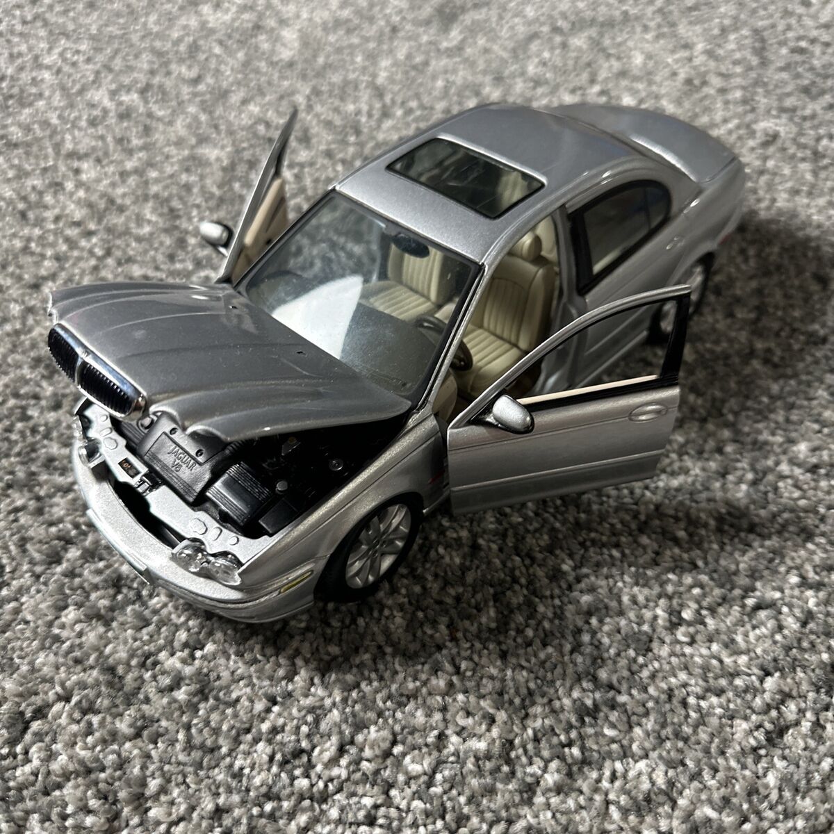 Maisto Special Edition Jaguar X-type Diecast Black 1 18 for Maisto Special Edition Jaguar X-type Diecast Black 1 18 for
