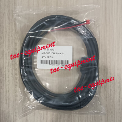 New in box MITSUBISHI PLC MR-BKS1CBL5M-A1-L One Year Warranty
