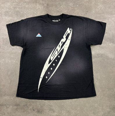 Hellstar Sports Logo Graphic T-Shirt Black Red Flame Logo Print
