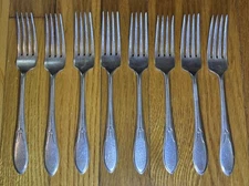 8 Wm William Rogers Original Pickwick Silverplate Flatware Dinner Forks READ