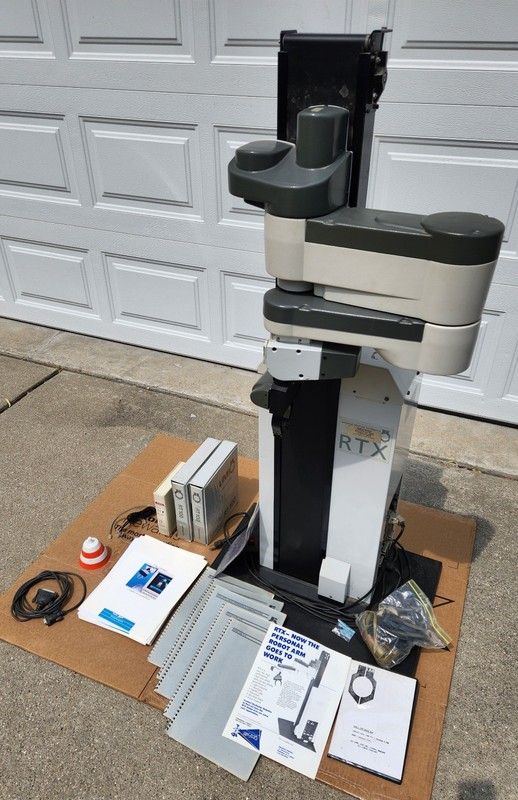 Vintage RTX RT100 robot arm by Universal Machine Intelligence UMI w/docs