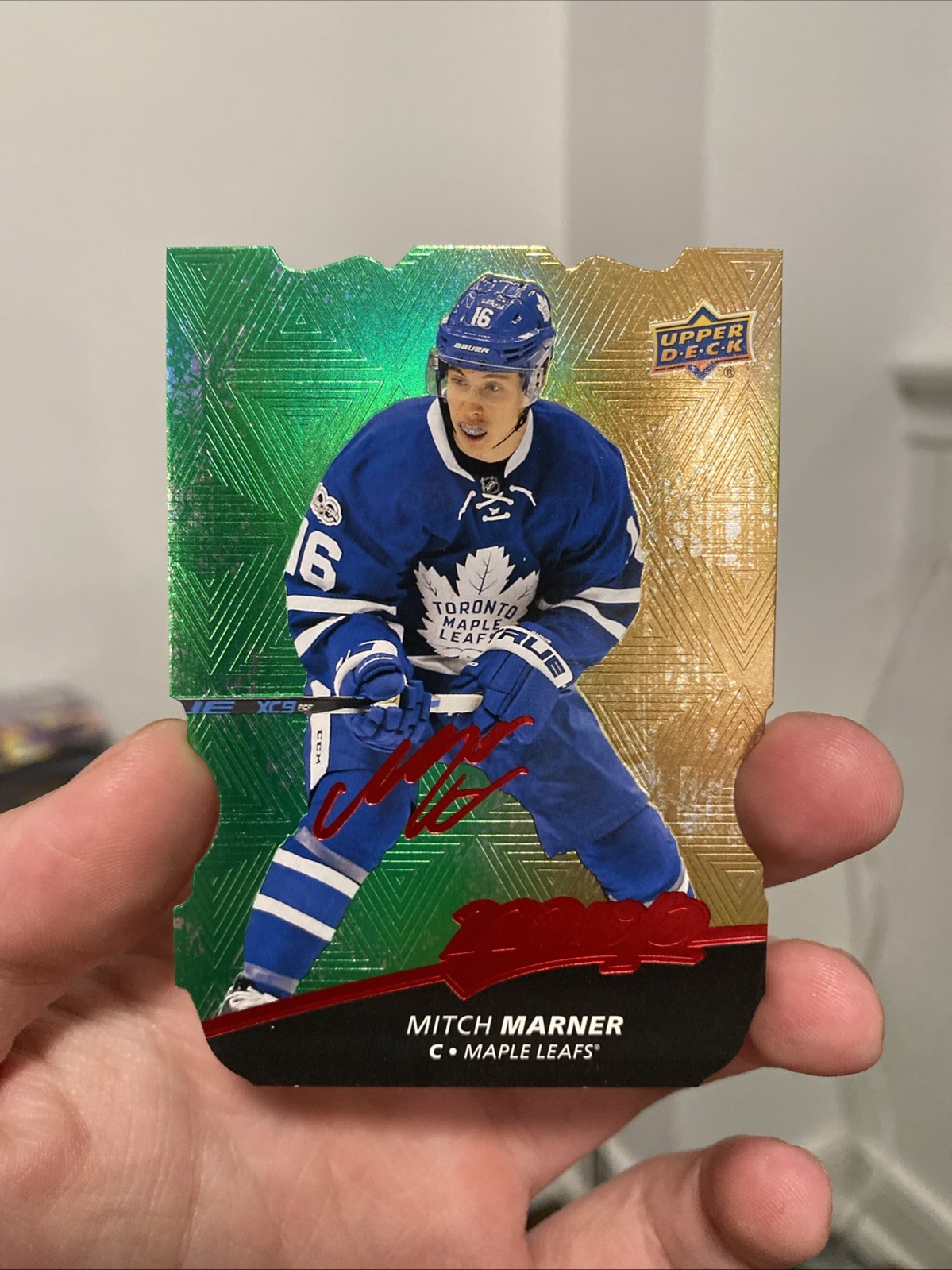 2017 Upper Deck MVP Colors and Contours Level 3 Gold Mitch Marner #55 READ x0a