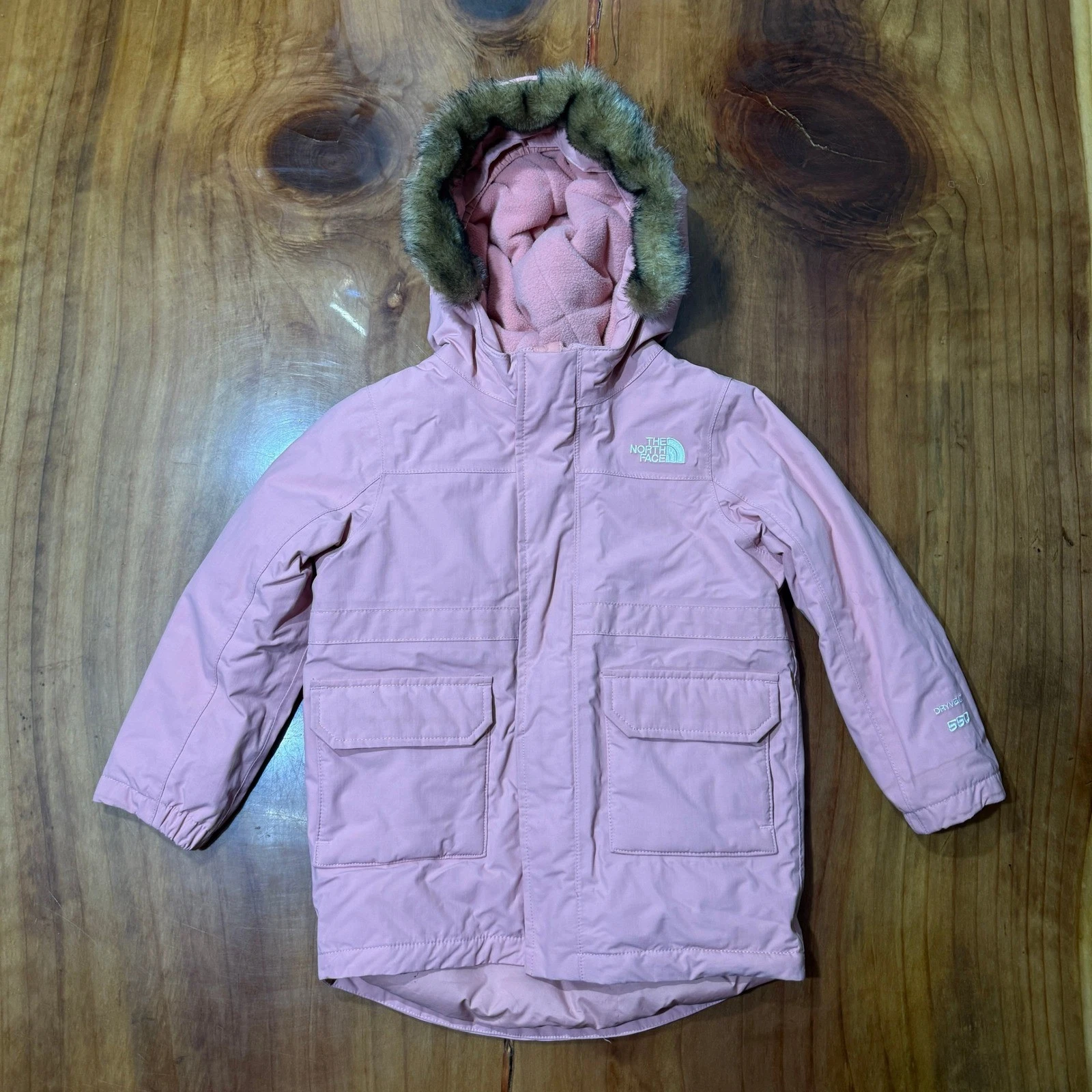 The North Face jacket 3 Kids Youth Girls 550 Down Hooded Winter Coat Zip EE10
Opens in a new window