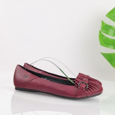Born Womens Clever Ballet Flats Size 8 Red Leather Pleated Buckle Slip On Shoes