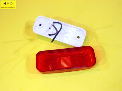 1.5" x 4" RV Trailer Truck Side Marker Incandescent Light RED OPTRONICS MC44RB - Picture 5 of 5