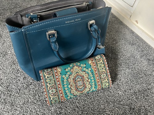 Michael Kors Bag With Brand New Wallet - Picture 7 of 16