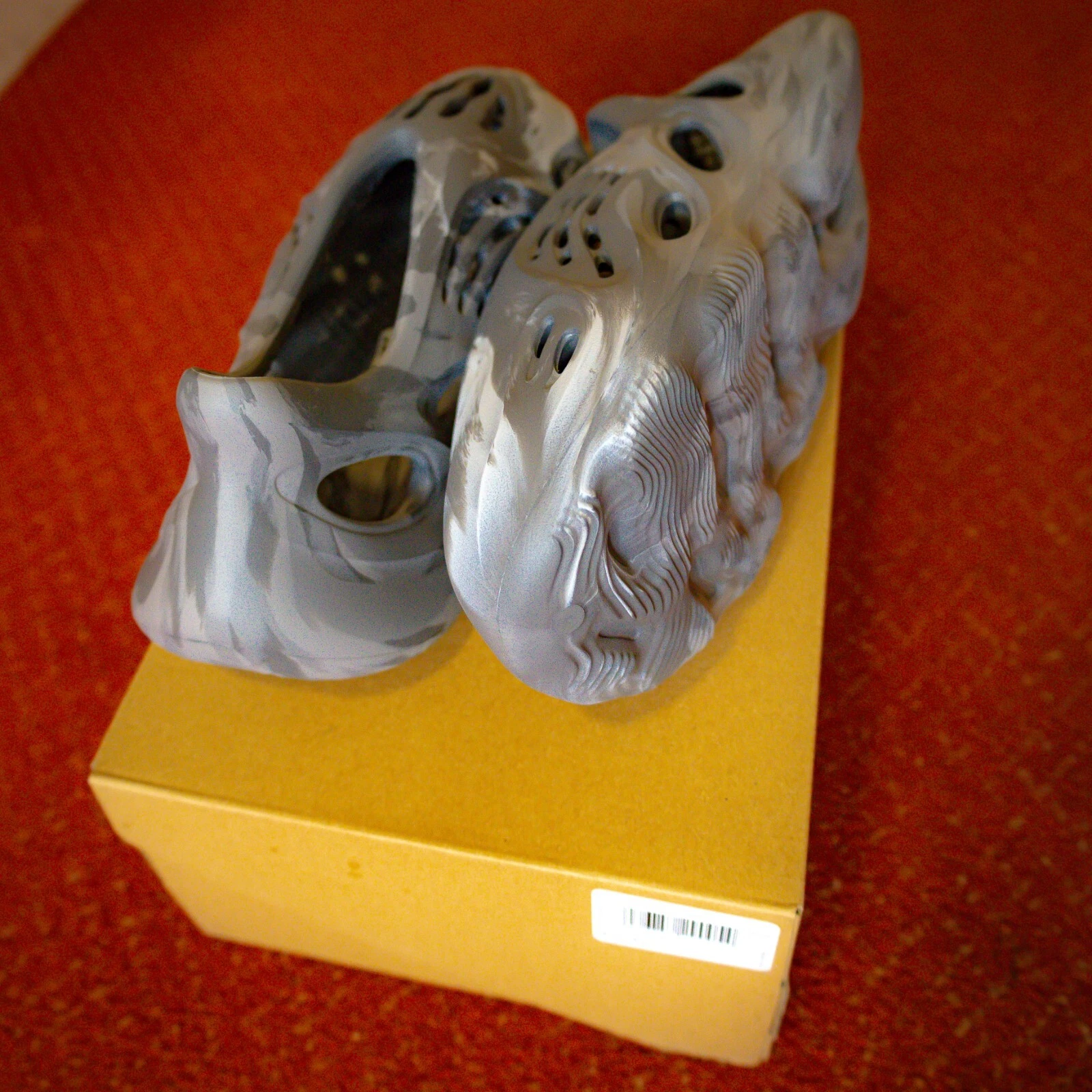 Adidas Yeezy Foam Runner MX GRANITO MX GRANITO taglia UK9 nuovissima di zecca ✅