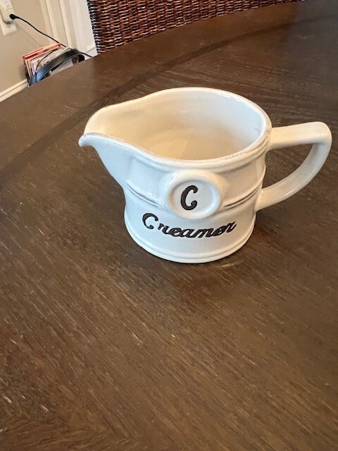 Signature Housewares Word Collection (C) Creamer Stoneware Excellent Condition