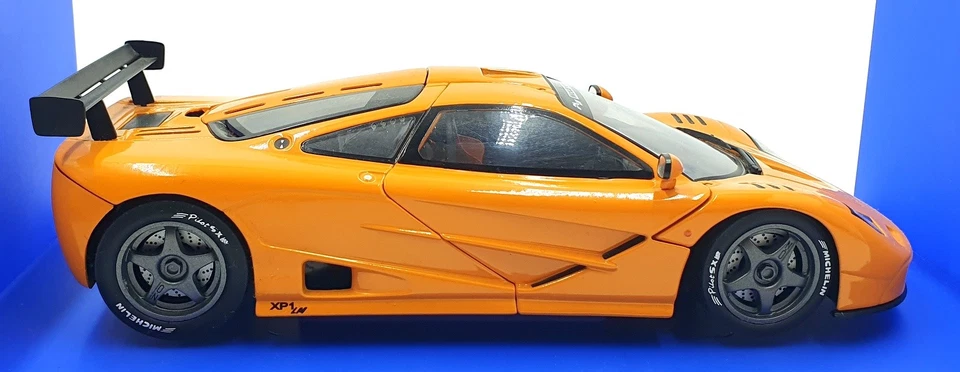 UT Models 1/18 Scale 530 151890 McLaren F1 GTR Le Mans Roadcar single spoiler - Image 4 of 4