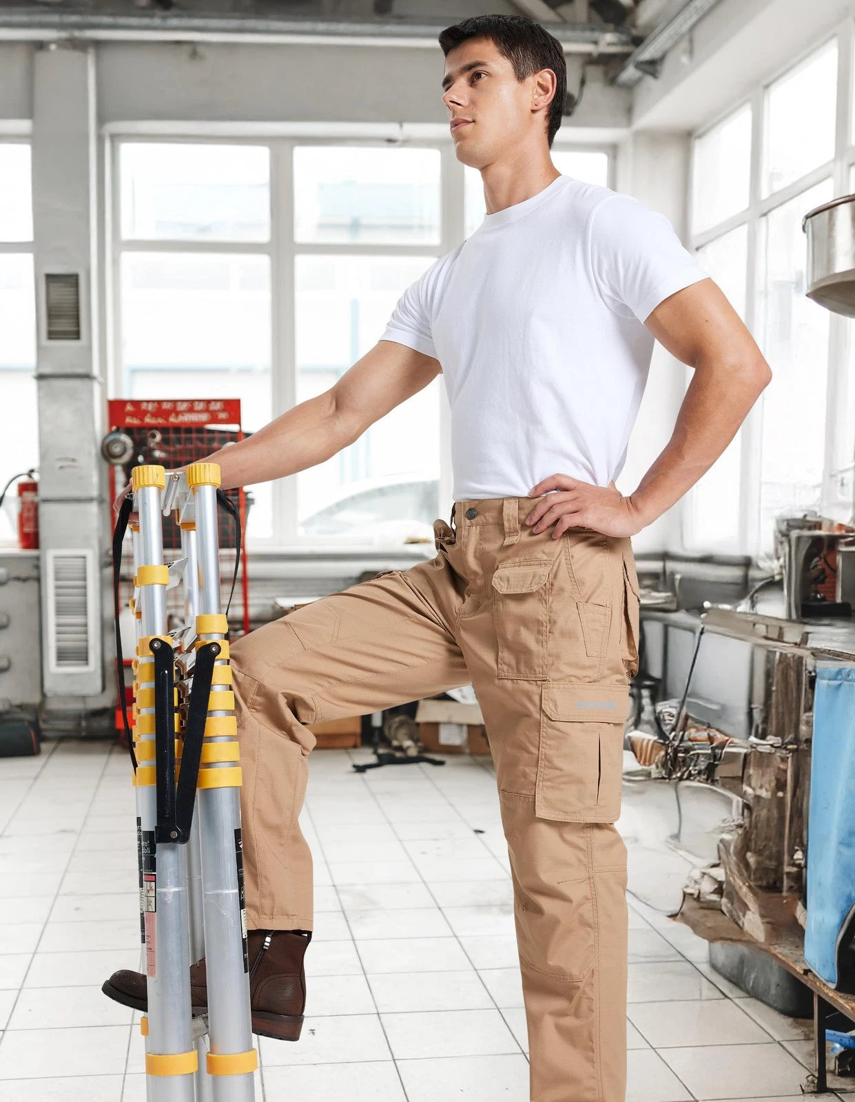 DURAWERK 32W x 32L Work Pant Men's Cargo Pant Tactical Pants Water Resistant USA