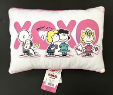 NEW Peanuts Charlie Brown Snoopy 17"x11" Accent Throw Pillow Hearts Valentine's