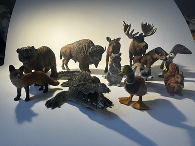 Schleich North American Animals Lot    12 Figures
