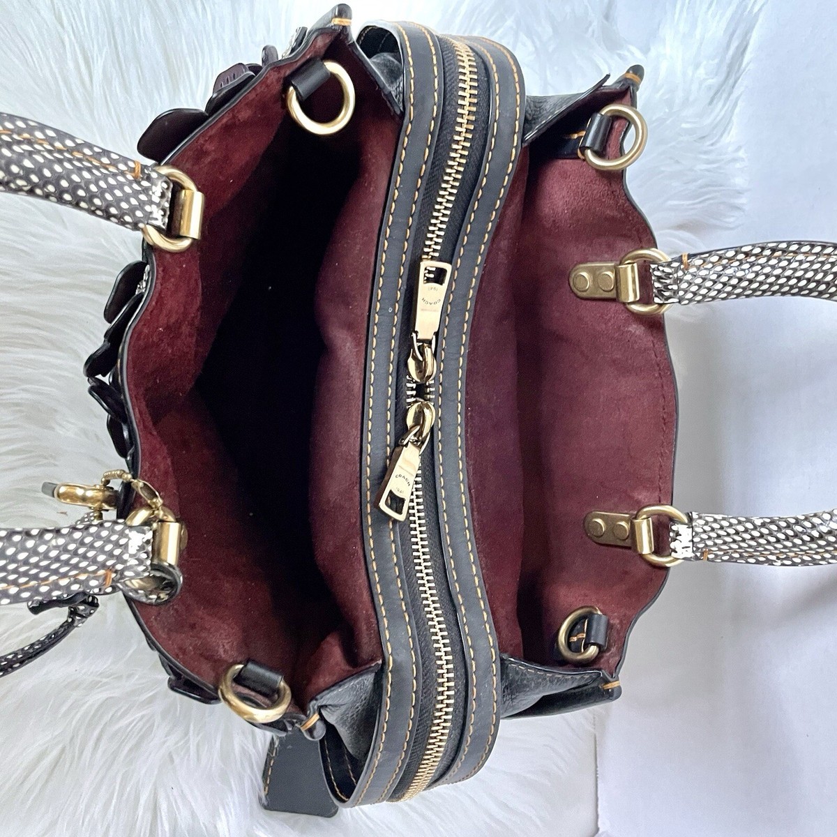 COACH ROGUE Tea Rose 30 Flowers SNAKESKIN Satchel Black COACH ROGUE Tea Rose 30 Flowers SNAKESKIN Satchel Black