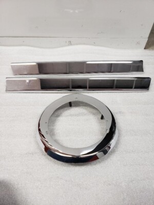 2015 Cadillac Escalade 3 PCS center bar in chrome custom made e&g w/ hardware